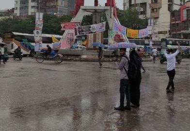 না.গঞ্জে দিনভর বৃষ্টিতে বিপর্যস্ত জনজীবন