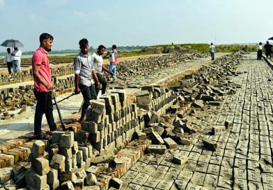 আড়াইহাজারে বায়ু দূষণ, অবৈধ ইটভাটা বন্ধ-জরিমানা