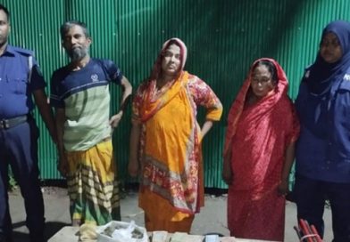 যৌথ বাহিনীর অভিযানে আটক ৩