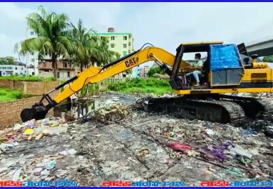 ফতুল্লায় জলাবদ্ধতা নিরসনে খাল পরিষ্কার, পানি নিষ্কাশনের কাজ শুরু