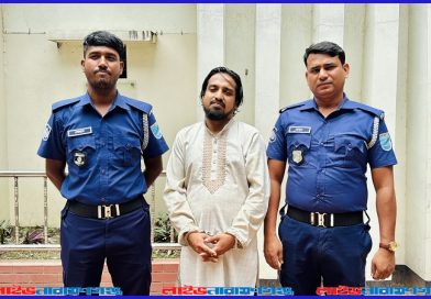 রূপগঞ্জে সেনাবাহিনীর ভুয়া মেজর পরিচয়ের যুবক আটক