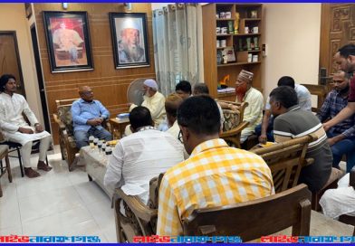 অসুস্থ বিএনপি নেতা রিয়াজকে দেখতে গেলেন গিয়াসউদ্দিন