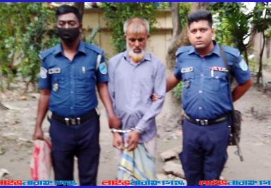 সিদ্ধিরগঞ্জে যৌথ বাহিনীর অভিযান: গাঁজা ও অস্ত্রসহ এক ব্যক্তি আটক