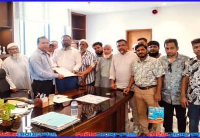 কদমরসুল সেতু দ্রুত বাস্তবায়নের দাবিতে ‘স্মারকলিপি’ প্রদান