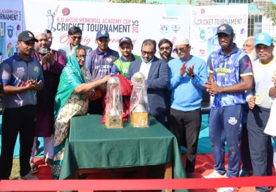 নারায়ণগঞ্জে কেইউ আকসির মেমোরিয়াল কাপ ক্রিকেট টুর্নামেন্ট`র উদ্ধোধন