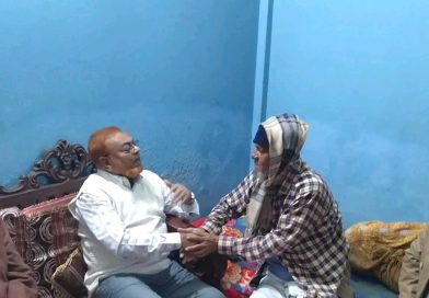 বীর মুক্তিযোদ্ধা মোহর আলীর খোঁজখবর নিলেন মুহাম্মদ গিয়াসউদ্দিন